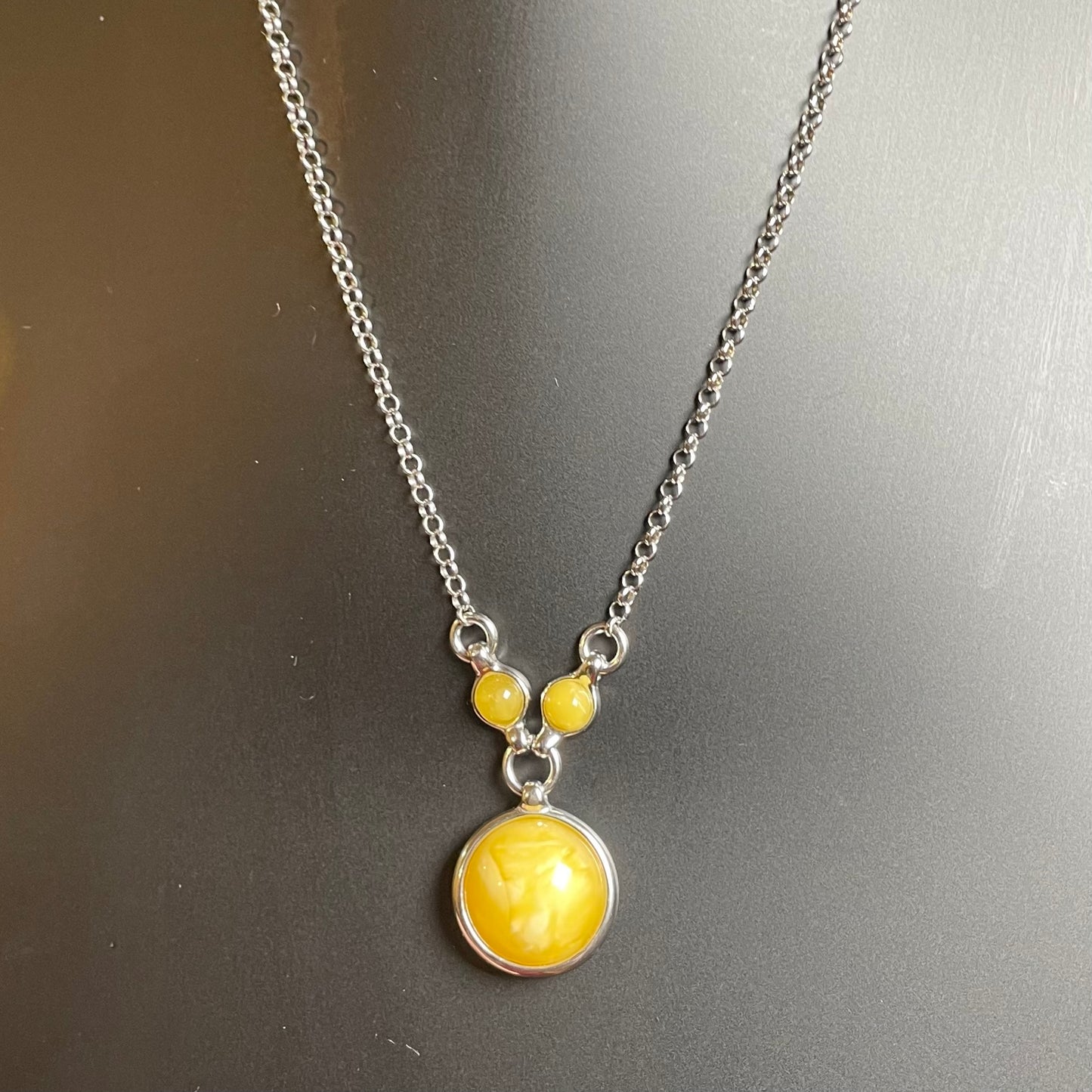 Handmade Baltic Natural Beeswax(Yellow)Amber Round Tag 925 Sterling Silver Pendant Necklace