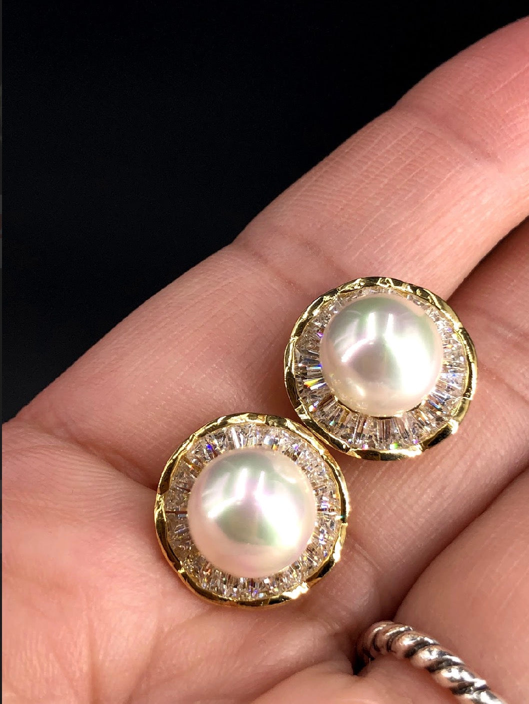 9mm White Swarovski Bar Crystal Pearl Bead 18K Gold Plated 925 Sterling Silver Stud Earrings