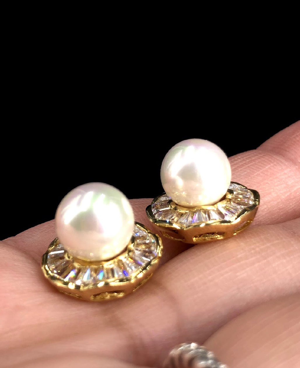 9mm White Swarovski Bar Crystal Pearl Bead 18K Gold Plated 925 Sterling Silver Stud Earrings