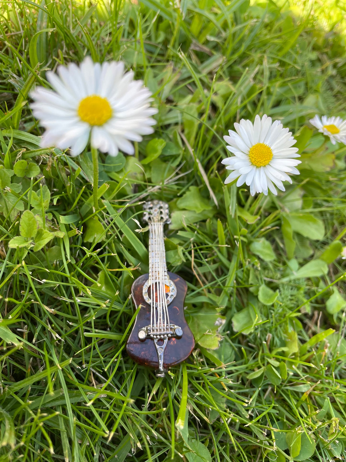 Handmade Genuine Cognac Amber Classical Guitar 🎸 Brooch