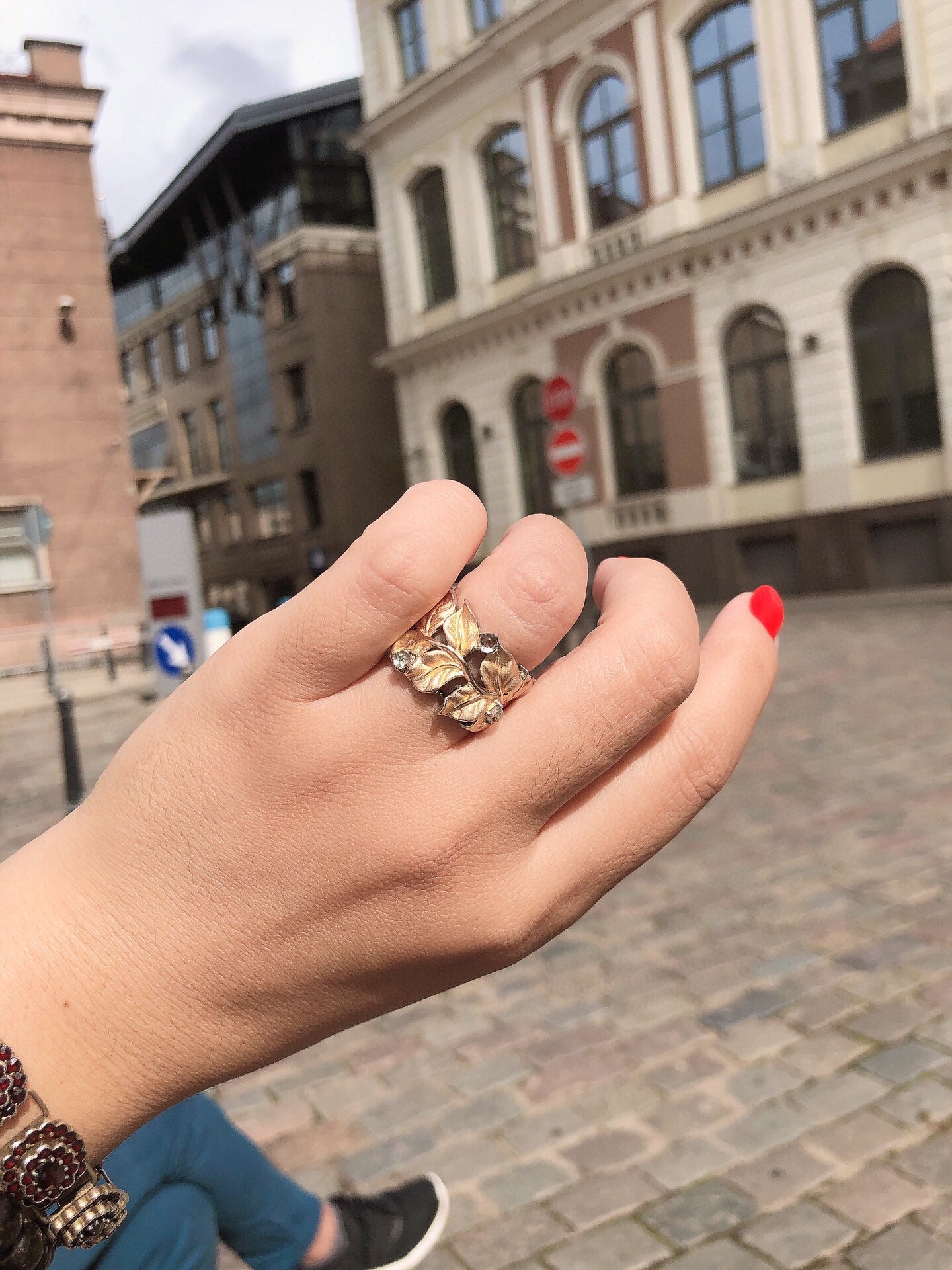 A vintage ring from Europe, made of 925 sterling silver and gilt silver, set with cubic zirconia. It has a very substantial and weighty feel.