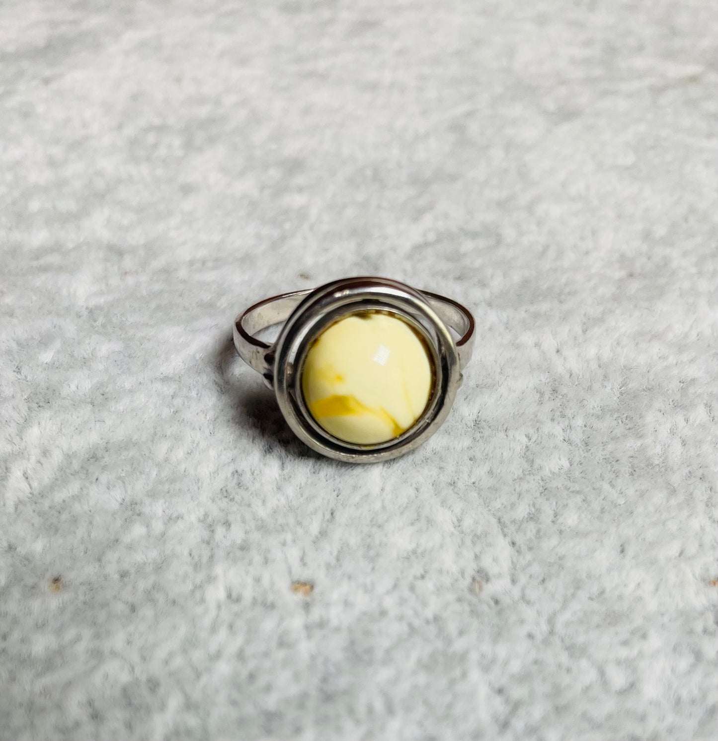 Handmade Baltic Natural Beeswax Yellow Amber Round 925 Sterling Ring(Size US#7.5)