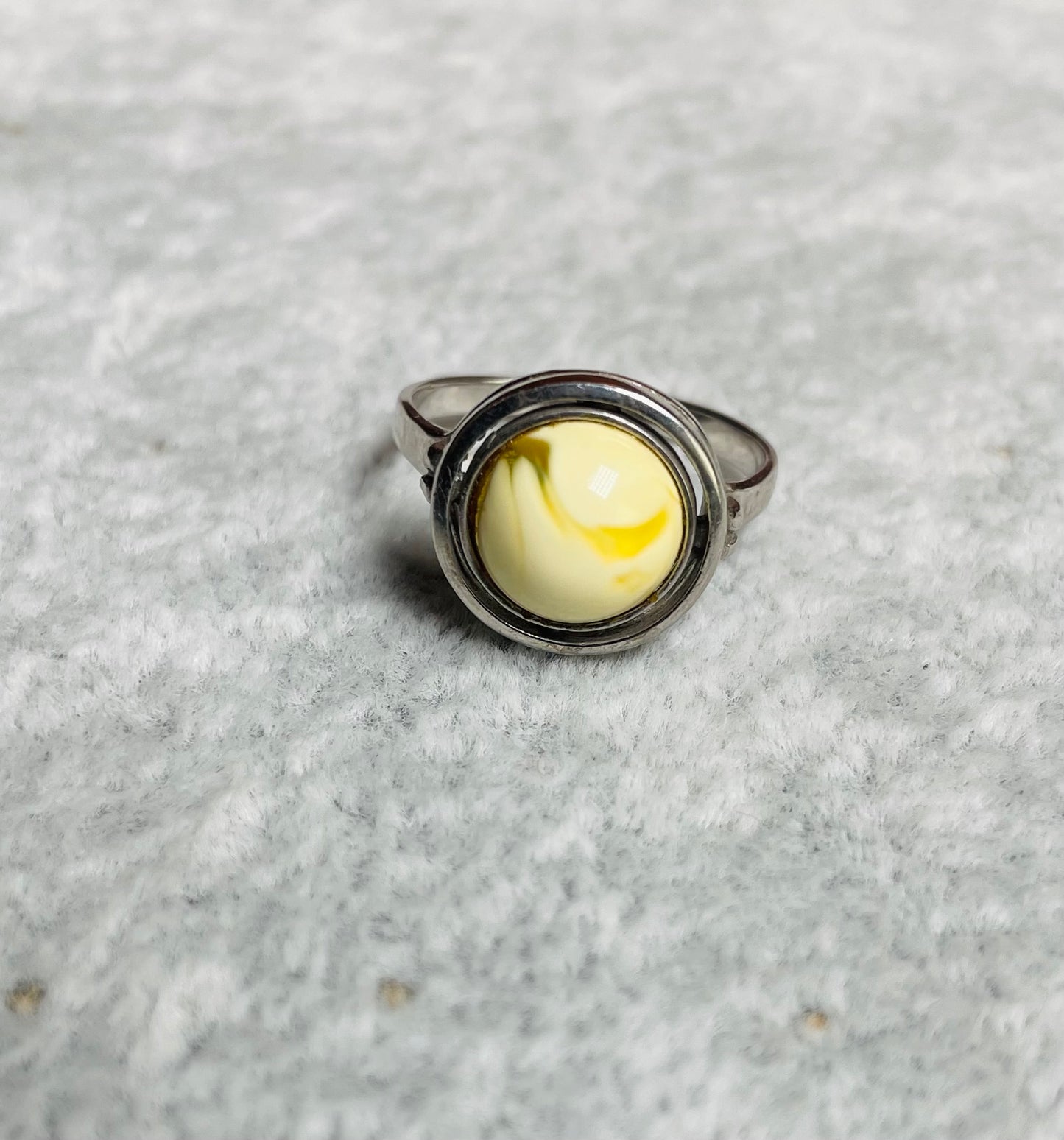 Handmade Baltic Natural Beeswax Yellow Amber Round 925 Sterling Ring(Size US#7.5)